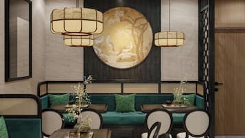 Deluxe-Doppel- oder -Zweibettzimmer, Stadtblick | Speisen