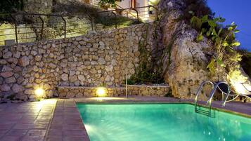 Piscina a l'aire lliure
