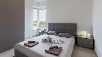 Standard Apartment, Multiple Bedrooms (Apartment Sang Near The Beach)