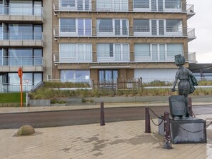 Exterior detail - Ground floor apartment with sea view and garage (Middelkerke)