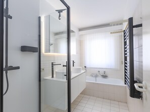 Shower - Corner apartment with phenomenal sea view (Middelkerke)