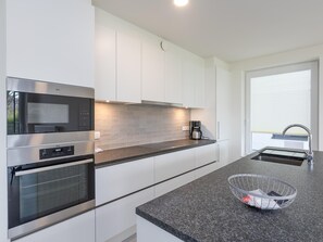 Fridge, microwave, oven, dishwasher - Corner apartment in the center with 3 bedrooms (Middelkerke)