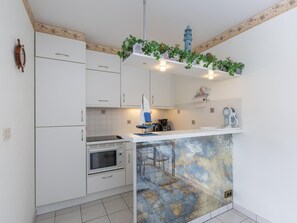 Fridge, microwave, oven, dishwasher - Cozy apartment with sunny terrace (Middelkerke)