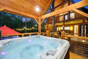Outdoor spa tub - Luxury A-Frame Retreat - Pool - Hot Tub - Fire Pit - Bring your ATVs - Sleeps 12 (Broken Bow)