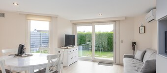 Peacefully located holiday home near the sea