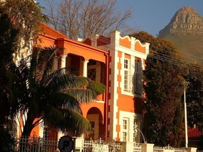 Exterior - The Villa Rosa Bed and Breakfast (Cape Town)