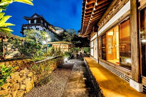 Exterior - Halla Gung (Seogwipo)