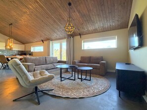 Living area - Rural bungalow with wide views (Diessen)