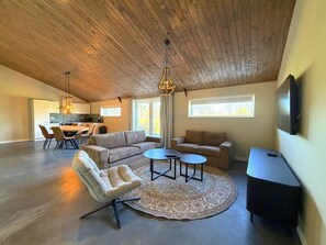 Living area - Rural bungalow with wide views (Diessen)
