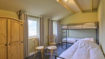 5 bedrooms, internet