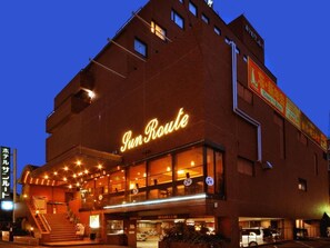 Exterior - Hotel Sunroute Matsuyama (Matsuyama)