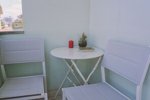 ห้องคอมฟอร์ท | รับประทานอาหารกลางแจ้ง