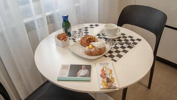 Tägliches inbegriffenes einheimisches Frühstück