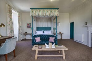 Living area - The Talbot Hotel (Malton)