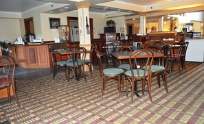 Dining - Hollow Inn and Motel (Barre)