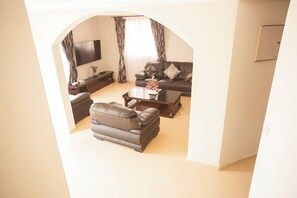 Living area - Accra Luxury Apartments (Accra)