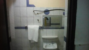 Bathroom - Haoxin Hotel (Accra)