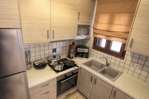 Private kitchen - Anemonisia (Skiros)