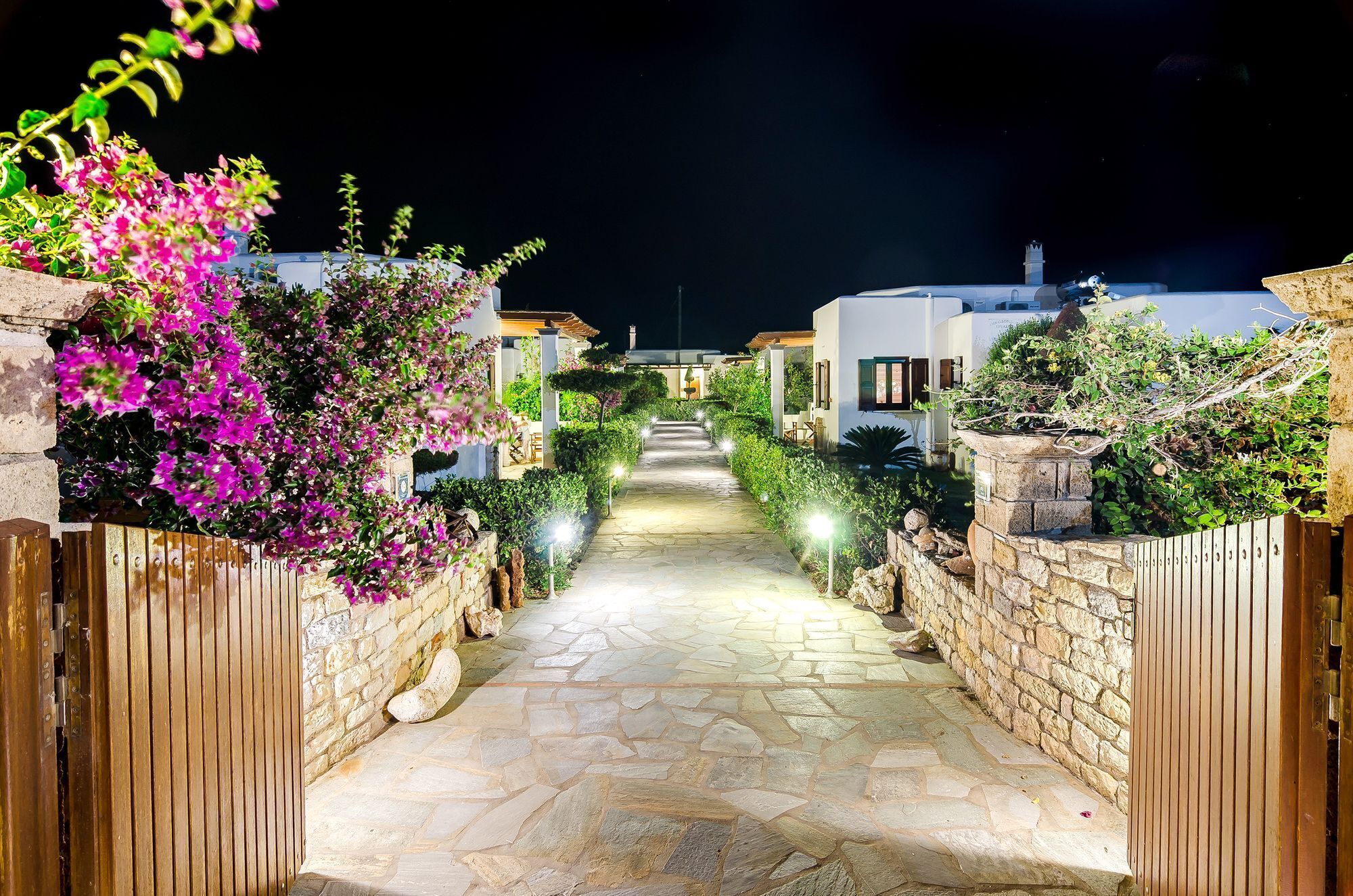 Property grounds. Anemonisia