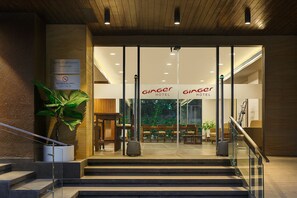 Lobby - Ginger Andheri East (Mumbai)