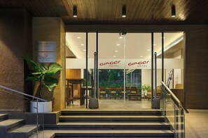 Lobby - Ginger Andheri East (Mumbai)