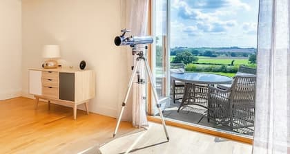 4 bedroom accommodation in Stafford