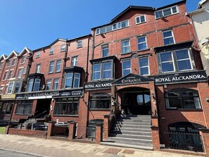 Exterior - The Royal Alexandra Hotel (Blackpool)