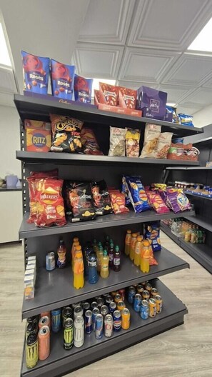 Gift shop - The Carn Brae (Blackpool)