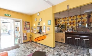 Bar (on property) - Sunflower City Youth Hotel (Rimini)