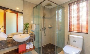 Bathroom - Happy Life Memories Hoi An Hotel & Spa (Hoi An)