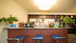 バー (施設内)