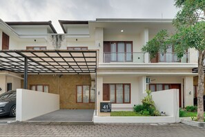 Villa, balcon, vue piscine | Extérieur
