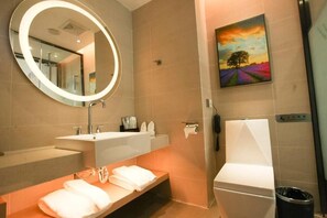 Bathroom - Lavande Hotel (Qingdao)