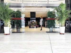 Lobby - Lavande Hotel (Qingdao)