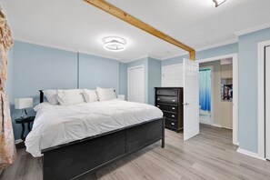 Strykejern/-brett, wi-fi og sengetøy