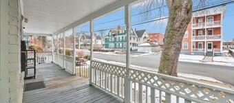 Cozy 1-bedroom apartment in gorgeous Hartford with AC