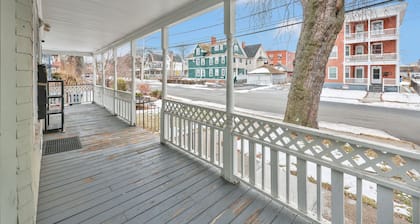 Cozy 1-bedroom apartment in gorgeous Hartford with AC
