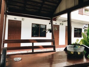 Property grounds - Baan Nukanong Guesthouse (Chiang Rai)