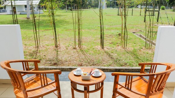 Khu ẩm thực ngoài trời