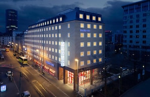 Exterior - Toyoko Inn Frankfurt Am Main Hauptbahnhof (Frankfurt)