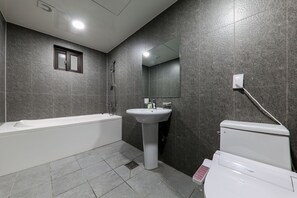 Bathroom - B.cent Hotel (Busan)