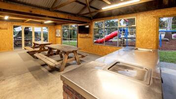 تناول الطعام