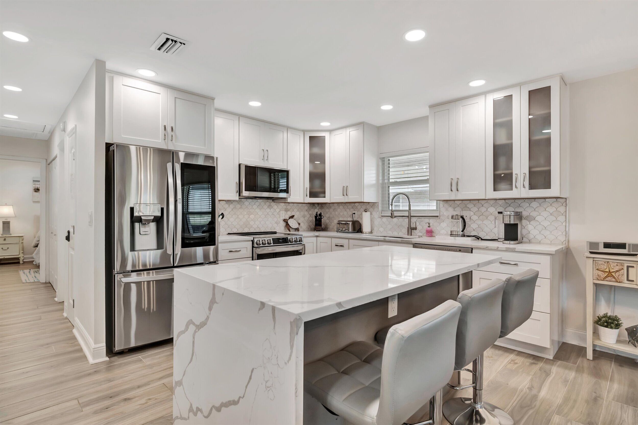 Premium Condo, 3 Bedrooms, Beachfront | Private kitchen