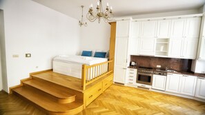 Room - Apartment by the Old Town Square (Prague)