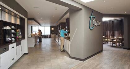 Premier Inn London Heathrow Airport Terminal 4