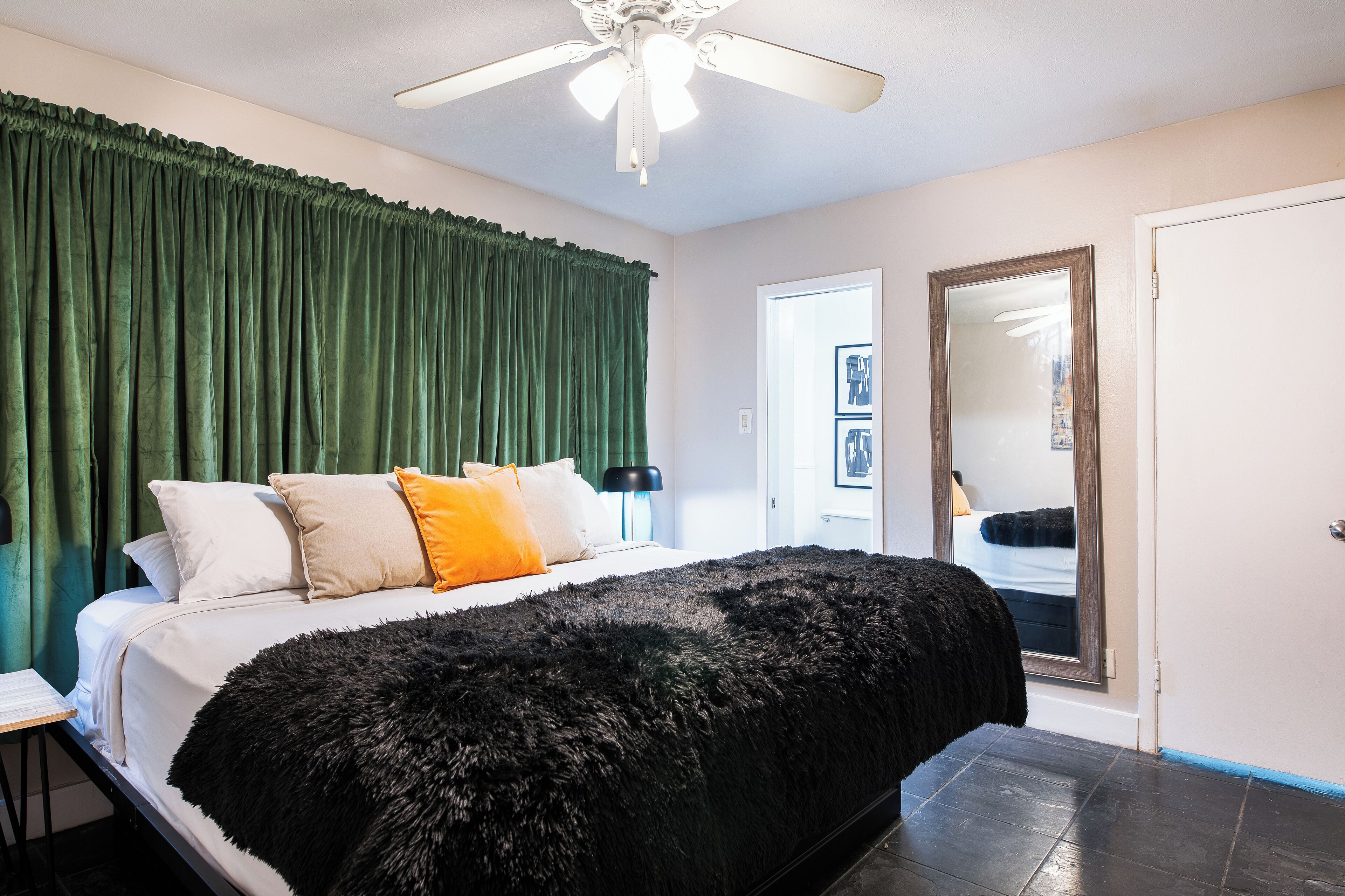 1 bedroom, in-room safe, desk, iron/ironing board