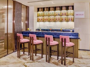 Bar (en la propiedad)