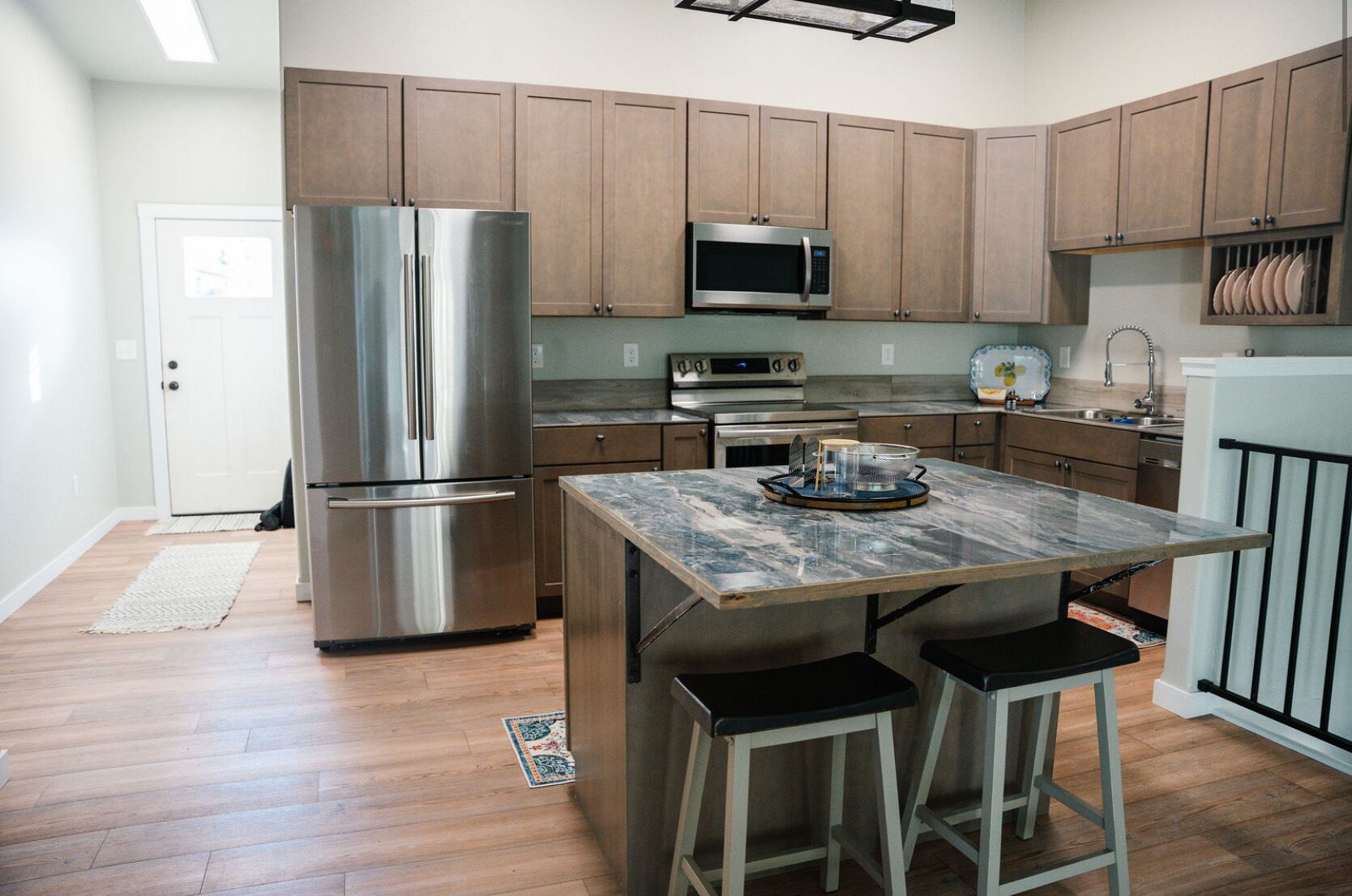 Microwave, oven, stovetop, dishwasher