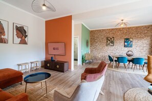 TV, ping pong, books - GuestReady - Nature and tranquillity in Madeira (Gaula)