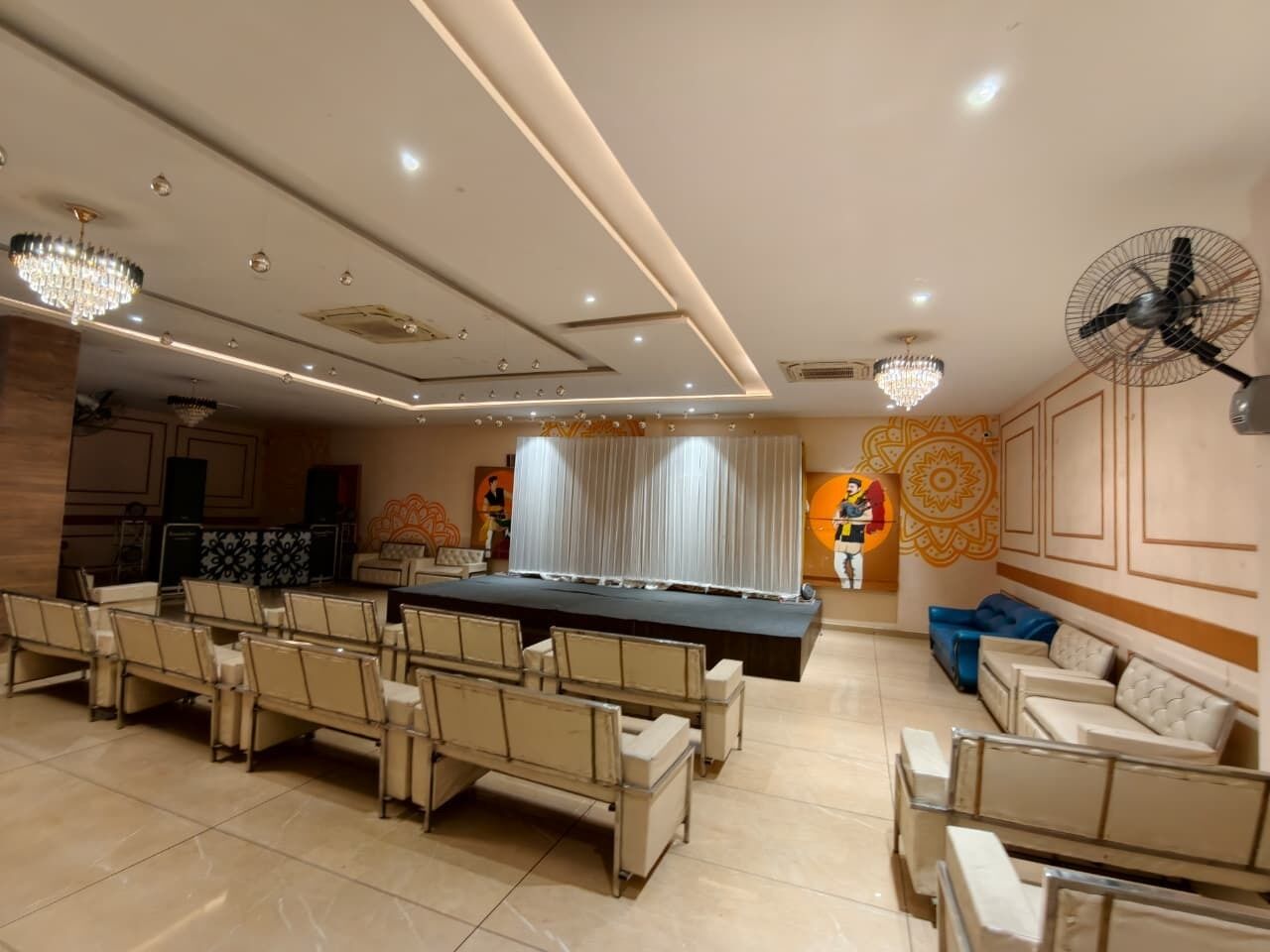 Banquet hall
